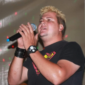 RUANSTEI82EA1EF5CFD94338C54BB5D